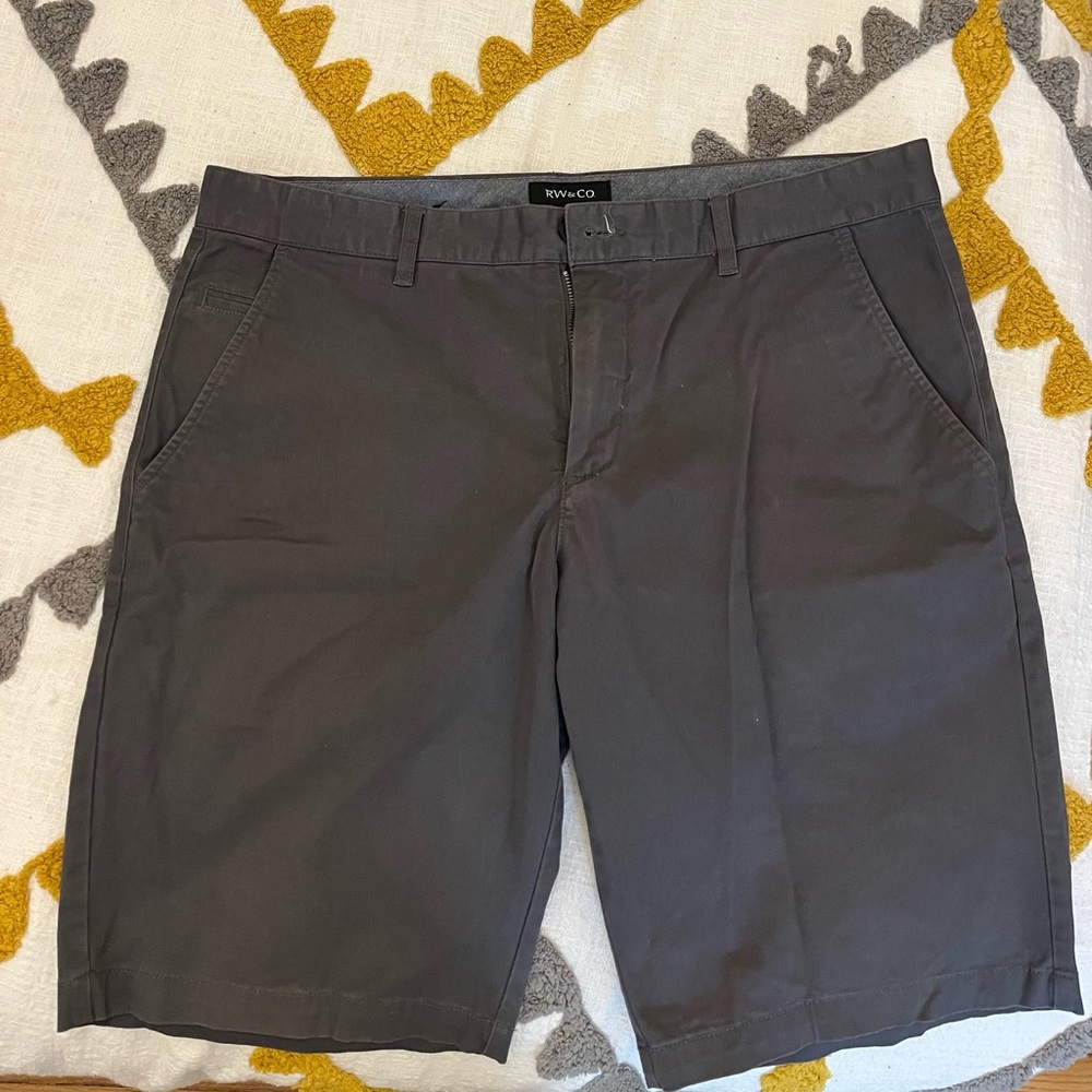 RW&CO Mens shorts Size 33